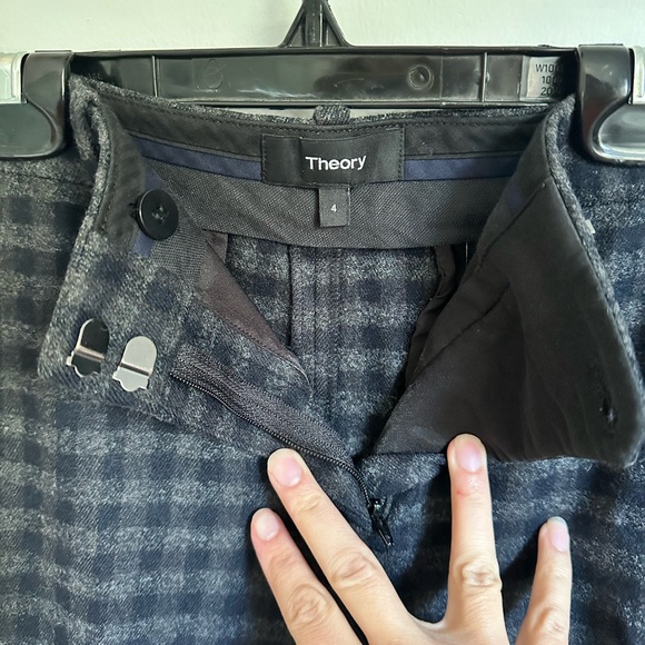 Theory Treeca 2 Brisk Wool Check Pants - size 4 - Picture 5 of 8